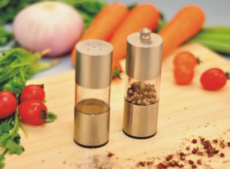 10028 stainless steel pepper salt mill dispenser