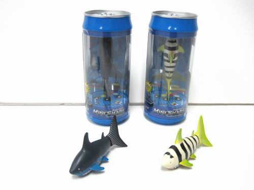 31009 remote control swimming robo shark