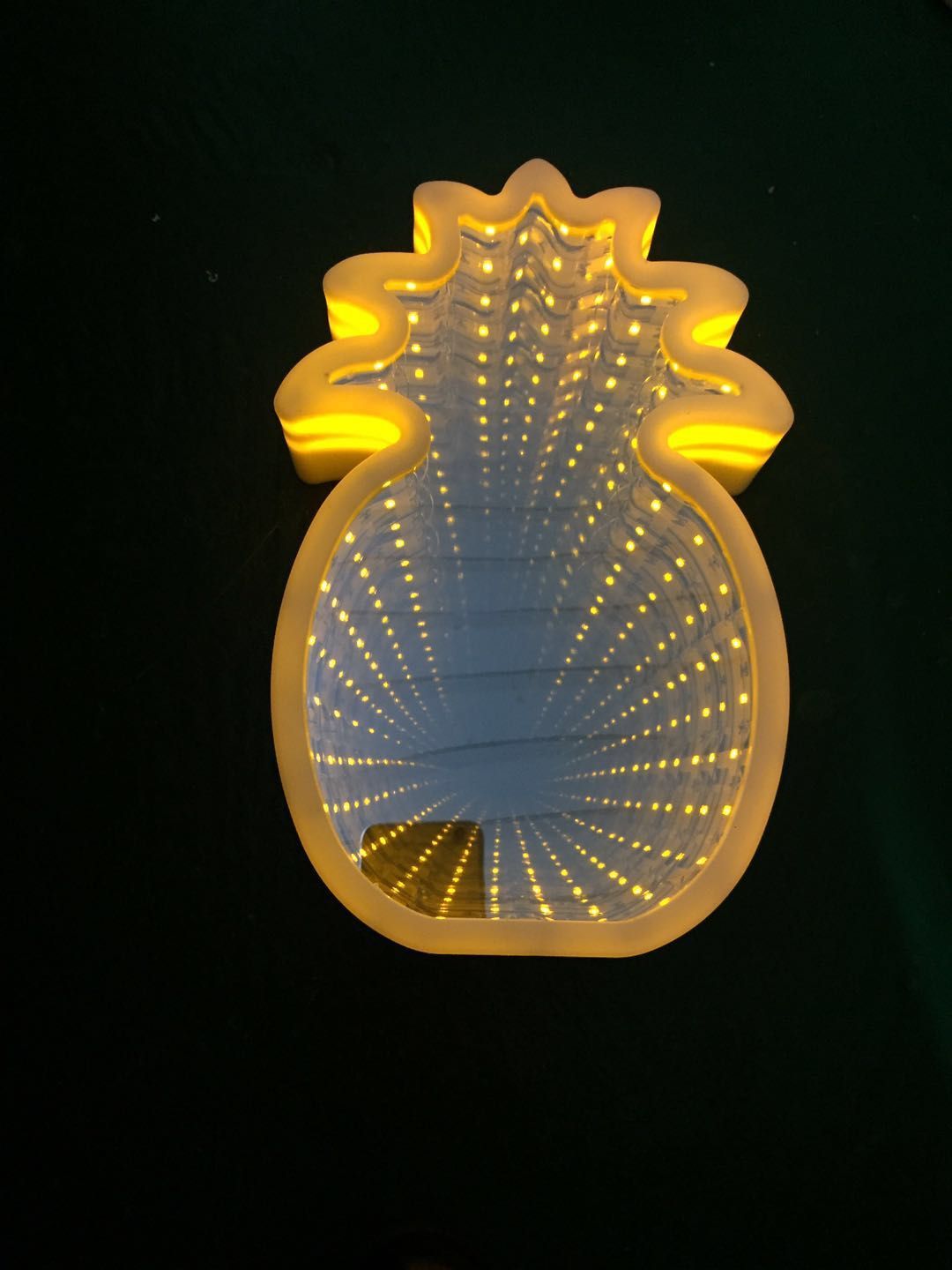 28036 LED tunnel light Pineapple