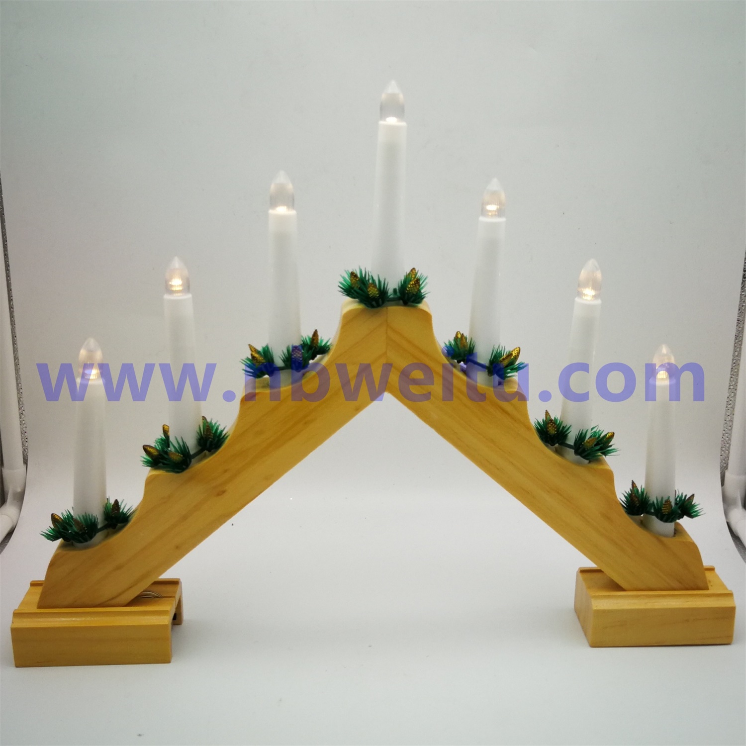 28085 LED Wooden candle stand light
