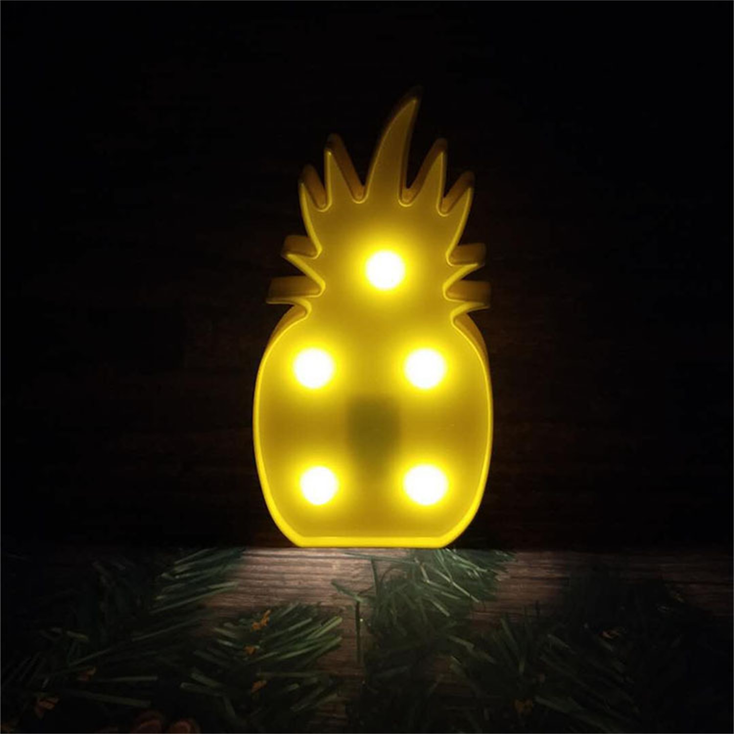28118 Chinese Manufacturer Battery Operated Wall Desk Decoration Pineapple LED Marquee Night Light 