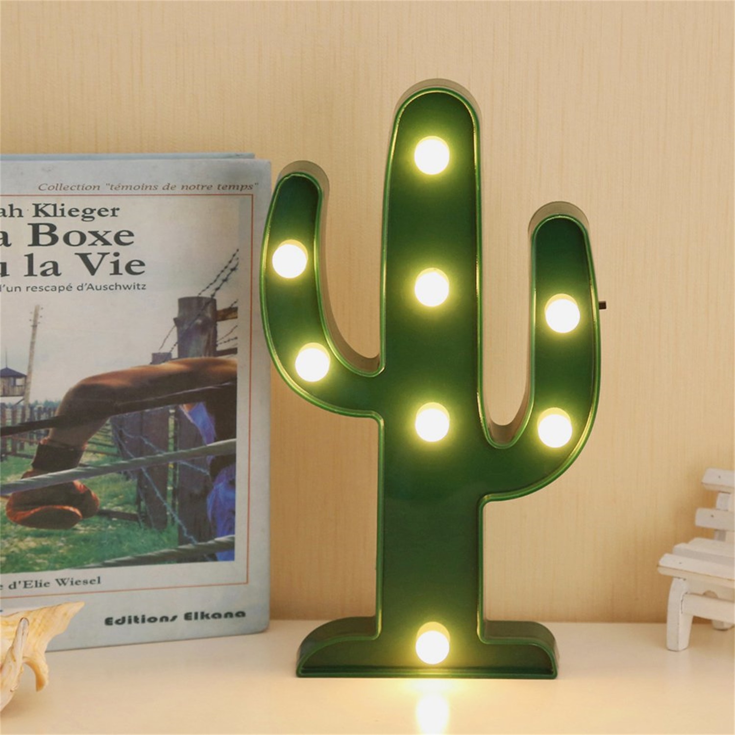 28121 Chinese Manufacturer Party Decoration Cactus LED Marquee Light 