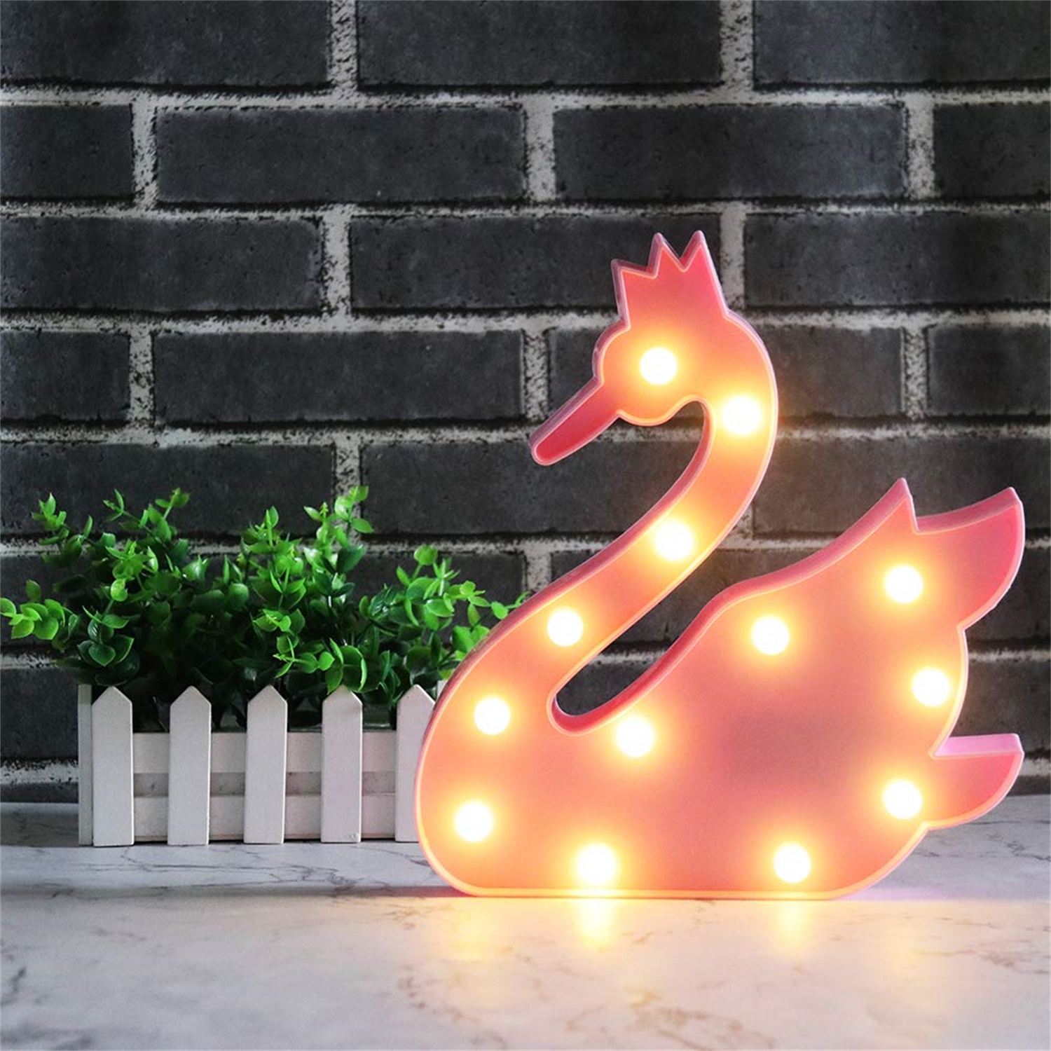 28124 Chinese Manufacturer Battery Operated Home Decoration Swan LED Marquee Light 