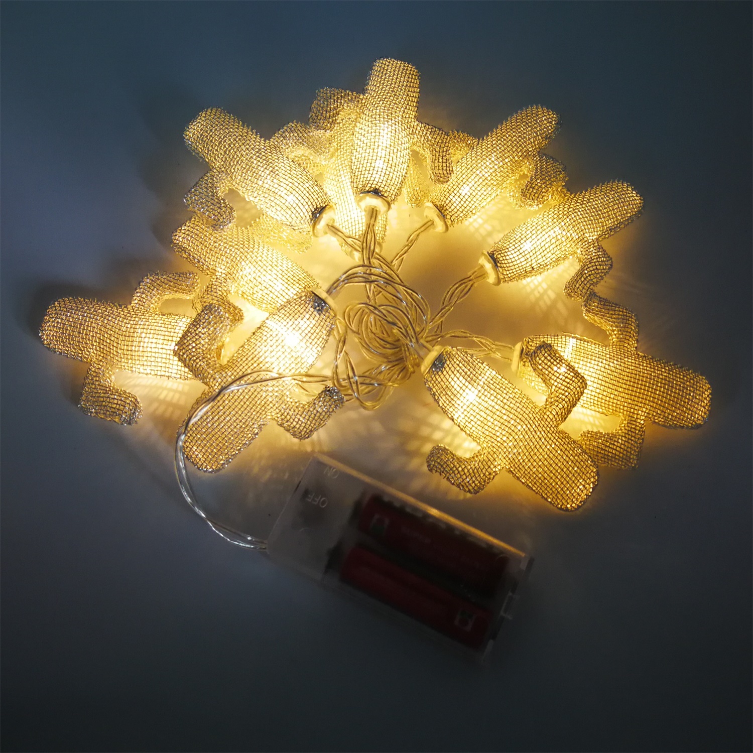 28523 Factory Price Home Decoration LED Metal Cactus Garland String Light 