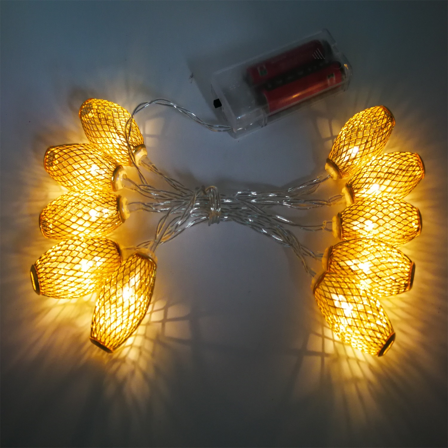 28535 Factory Wholesale Home Decoration Golden Lantern LED Garland String Light 