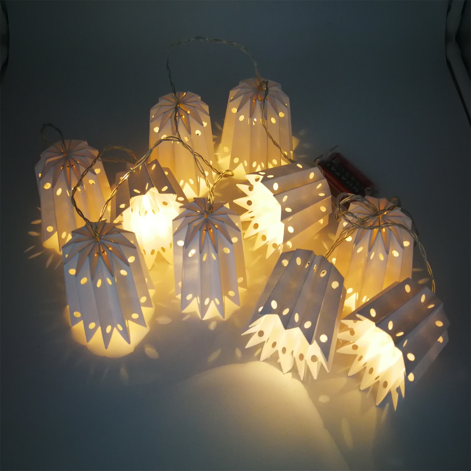 28564 China Supplier Paper Lantern LED Garland String Light 