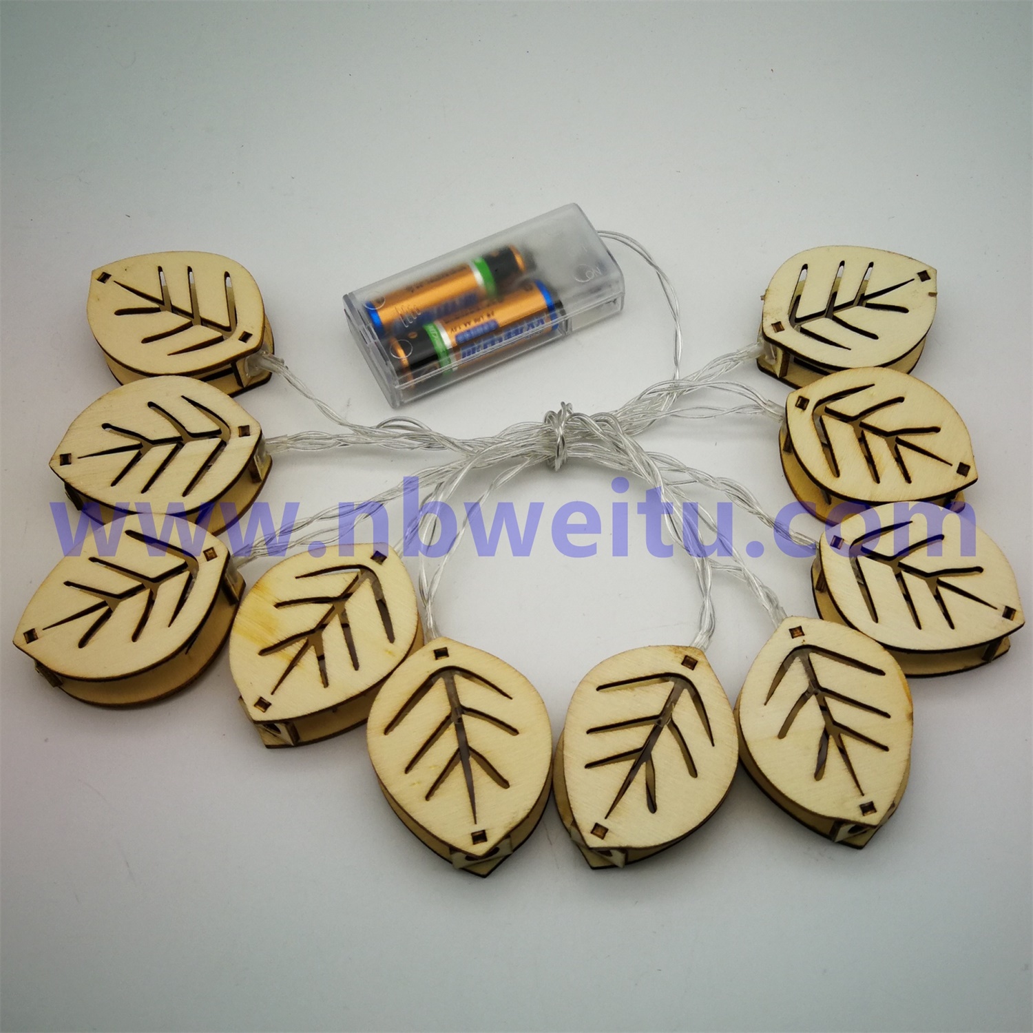 28586 China Supplier Home Decoration LED Leaf Garland String Light 