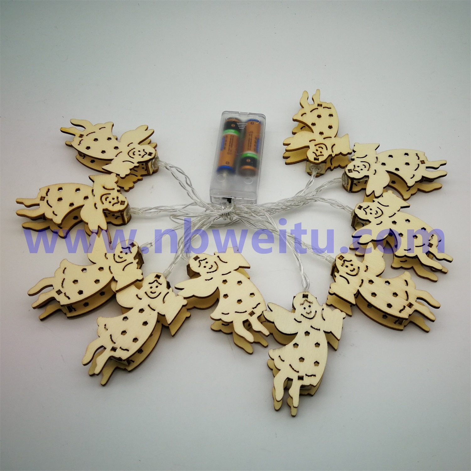 28589 China Supplier LED Wooden Angel Pendant String Light 