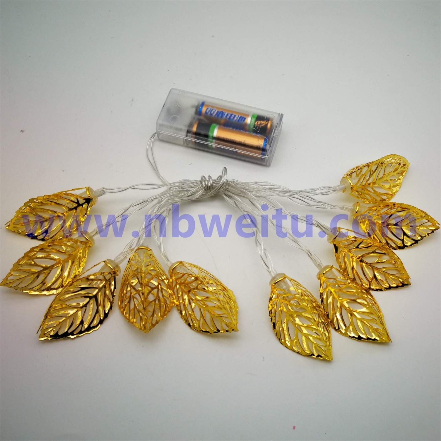 28756 China Supplier Home Decoration LED Leaf Garland String Light
