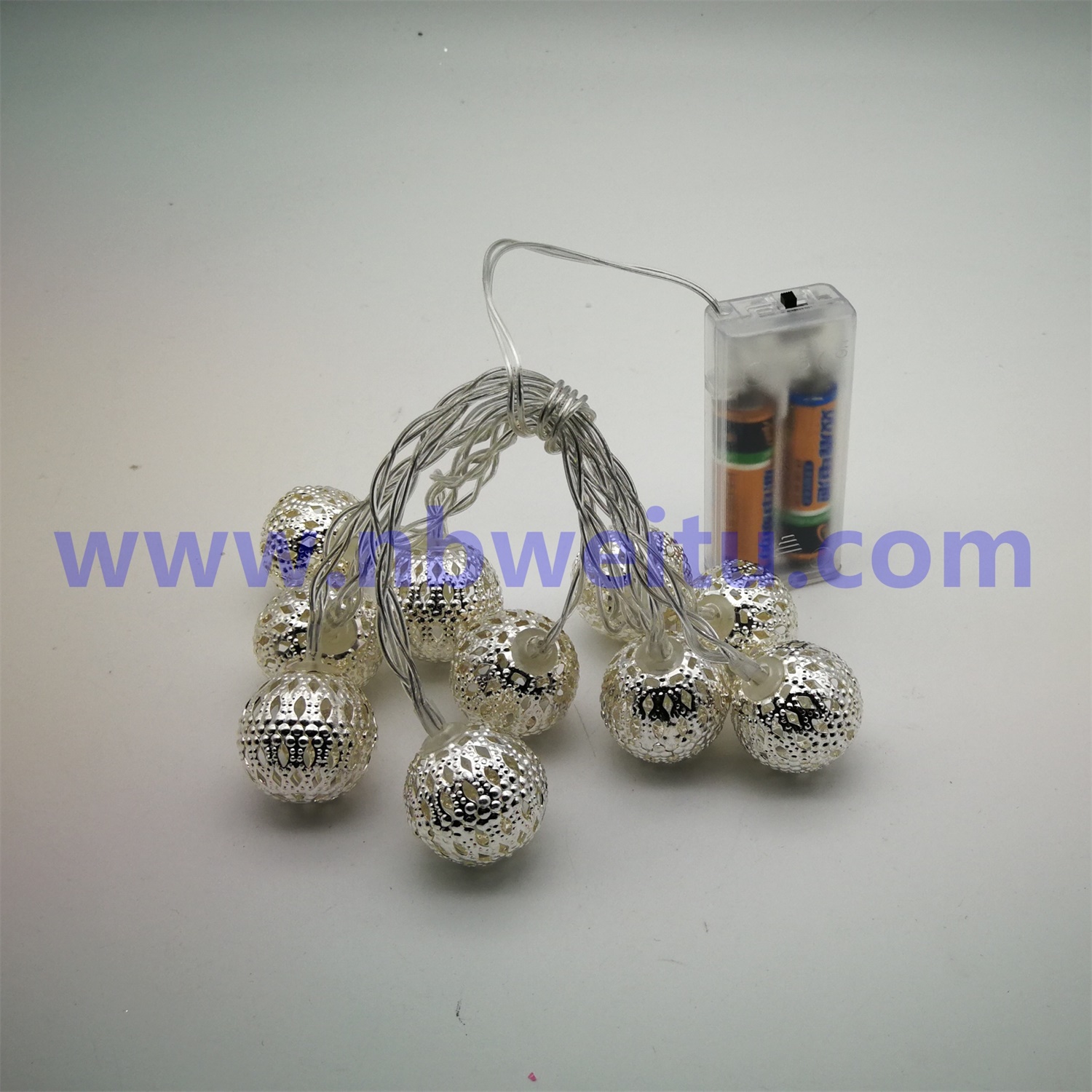 28761 China Wholesale Silver Metal Moroccan Ball Pendant 3W 4.5V LED String Light 