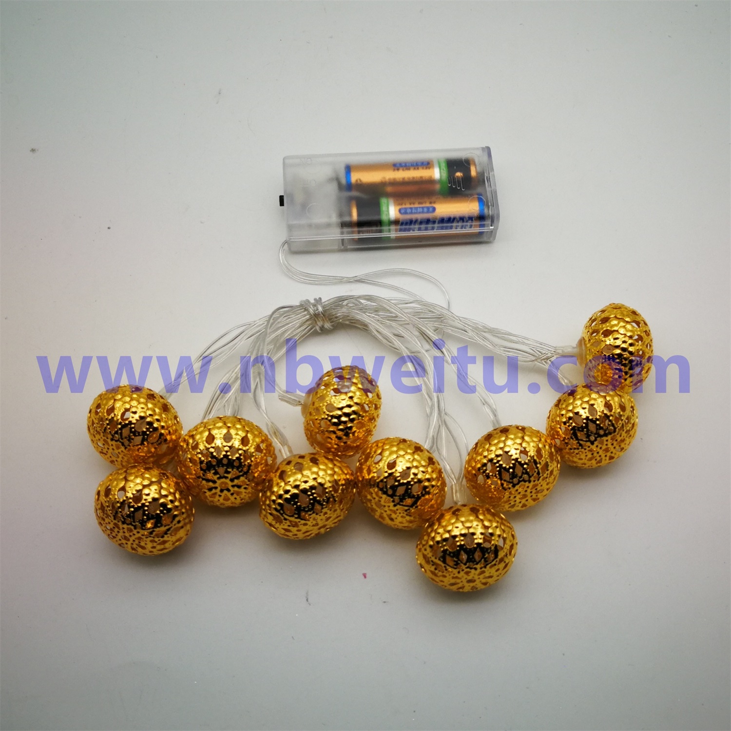 28767 China Manufacturer 3W Golden Metal Moroccan Ball LED String Light