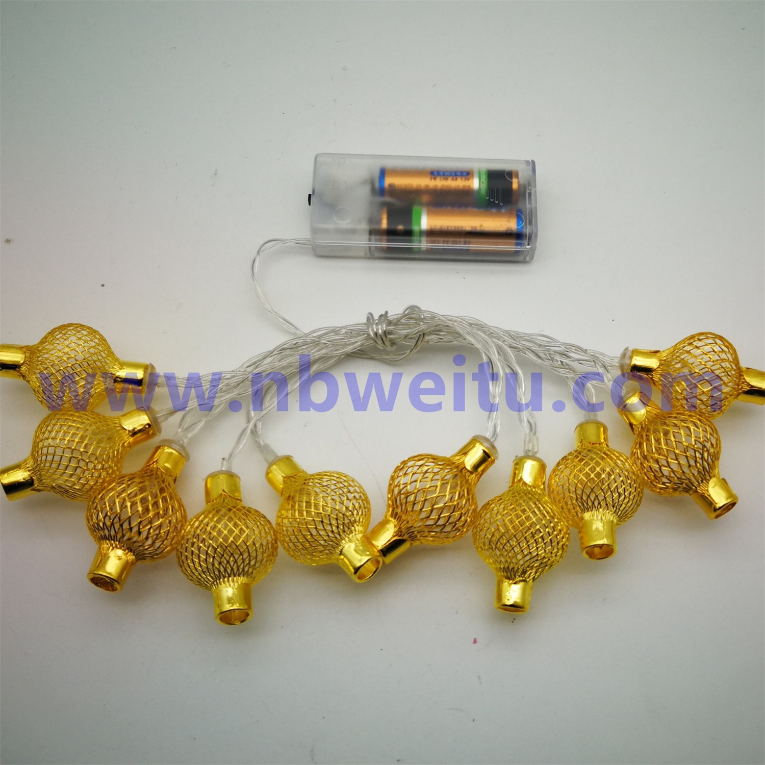 28777 China Wholesale 220V Golden Mesh Chinese Lantern LED String Light with Connector 