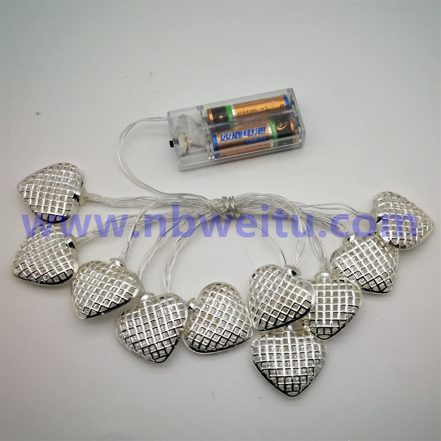 28779 3W Battery Operated 1.5m 20PCS Silver Iron Heart Pendant LED String Light 