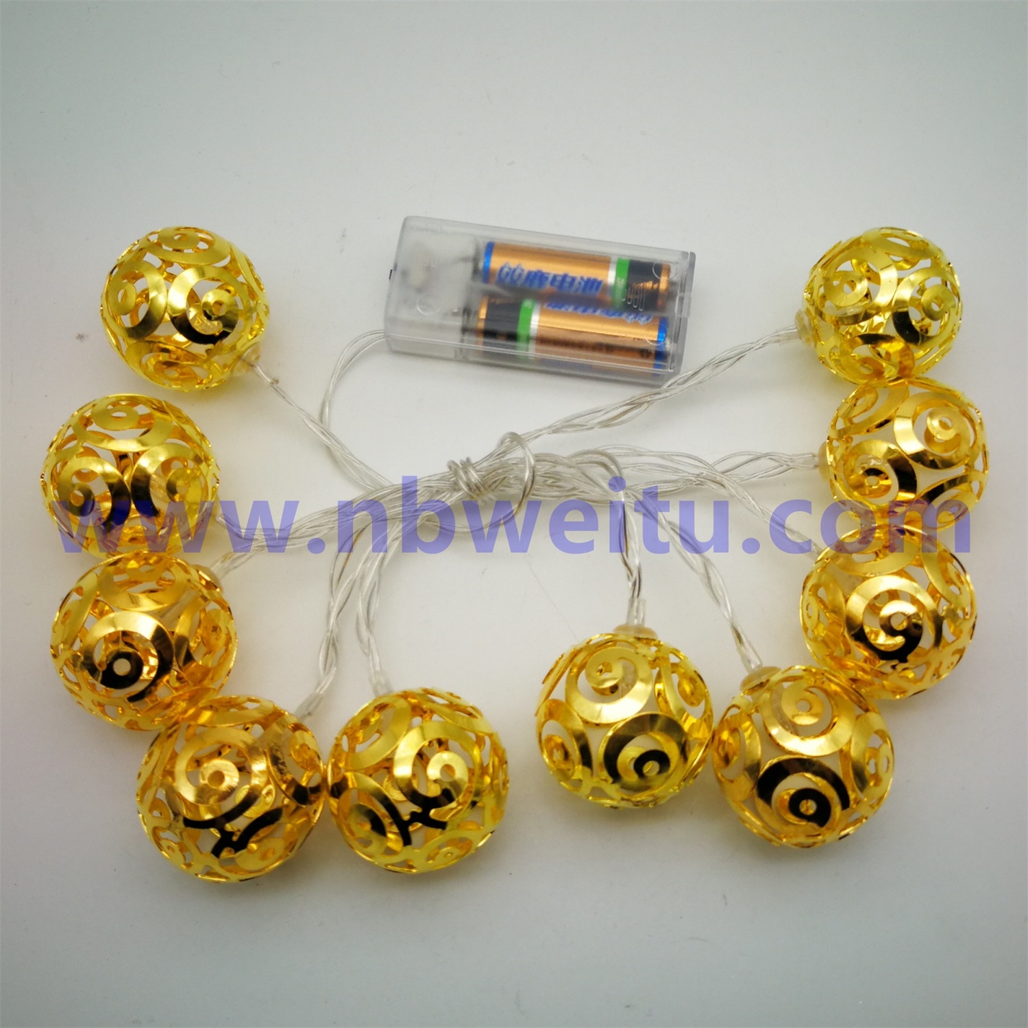 28796 China Manufacturer 3W Golden Metal Moroccan Ball LED String Light 
