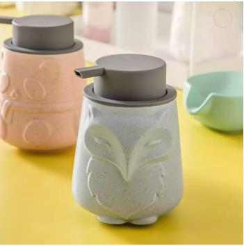 WT227 Fox kit Lovely durable ceramic liquid hand sanitizer distributor bottle refillable emulsion bottle for bathroom kitchens